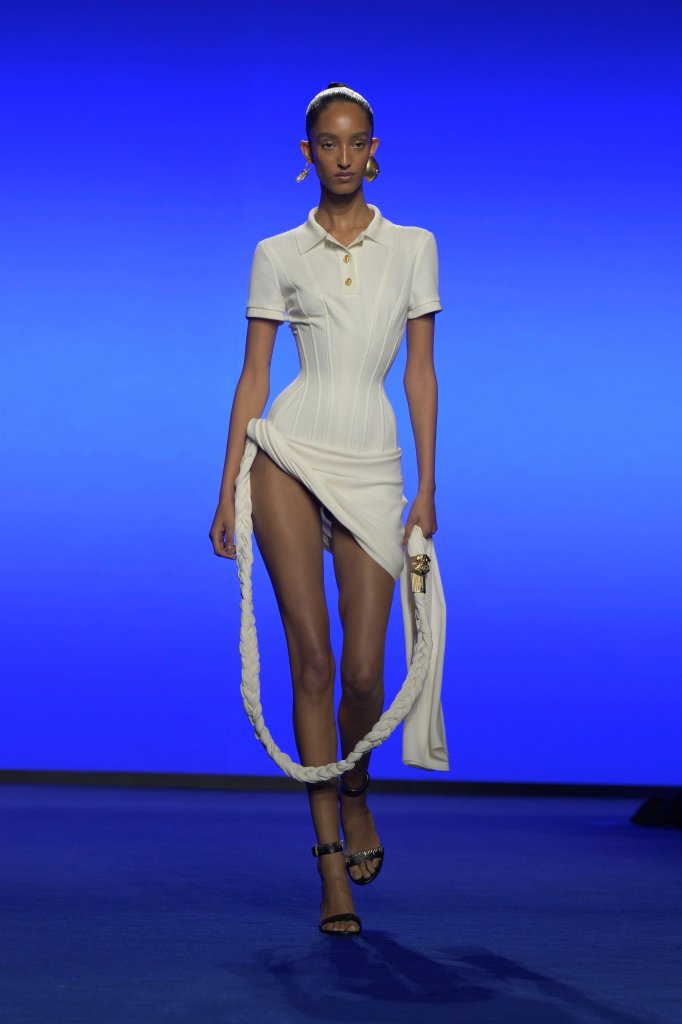 夏帕瑞丽 Schiaparelli 2025春夏高级成衣秀 - Paris Spring 2025