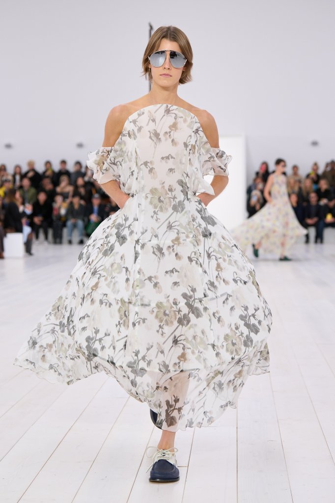 罗意威 Loewe 2025春夏高级成衣秀 - Paris Spring 2025