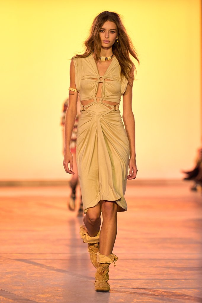 伊莎贝尔·玛兰 Isabel Marant 2025春夏高级成衣秀 - Paris Spring 2025