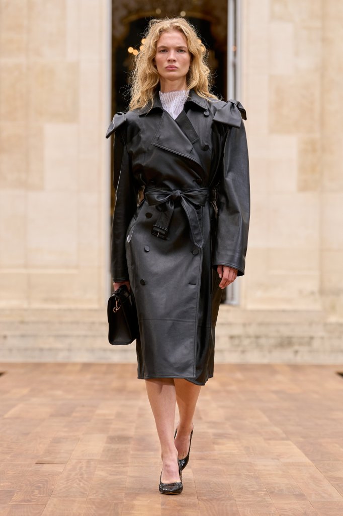 Gabriela Hearst 2025春夏高级成衣秀 - Paris Spring 2025