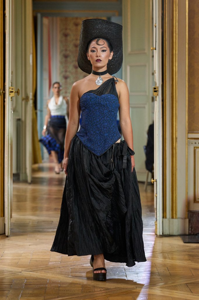 Hazel Noir 2025春夏高级成衣秀 - Paris Spring 2025