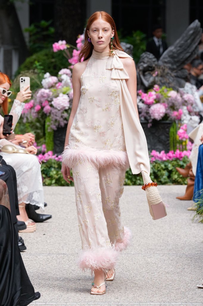 Sarawong 王思元 2025春夏高级成衣秀 - Milan Spring 2025