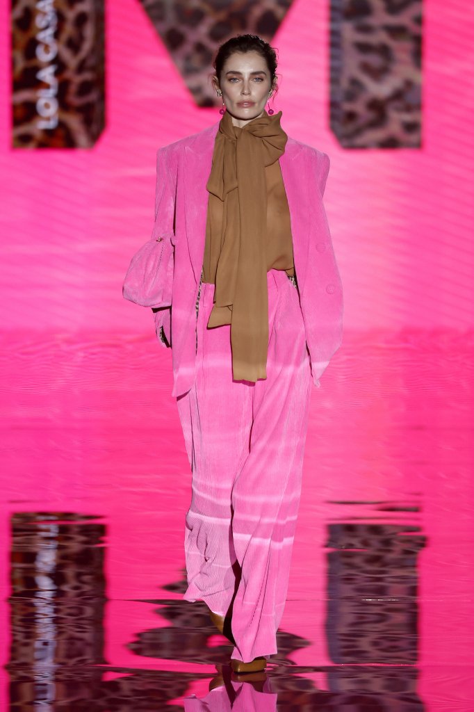 Lola Casademunt By Maite 2024/25秋冬高级成衣秀 - Madrid Fall 2024