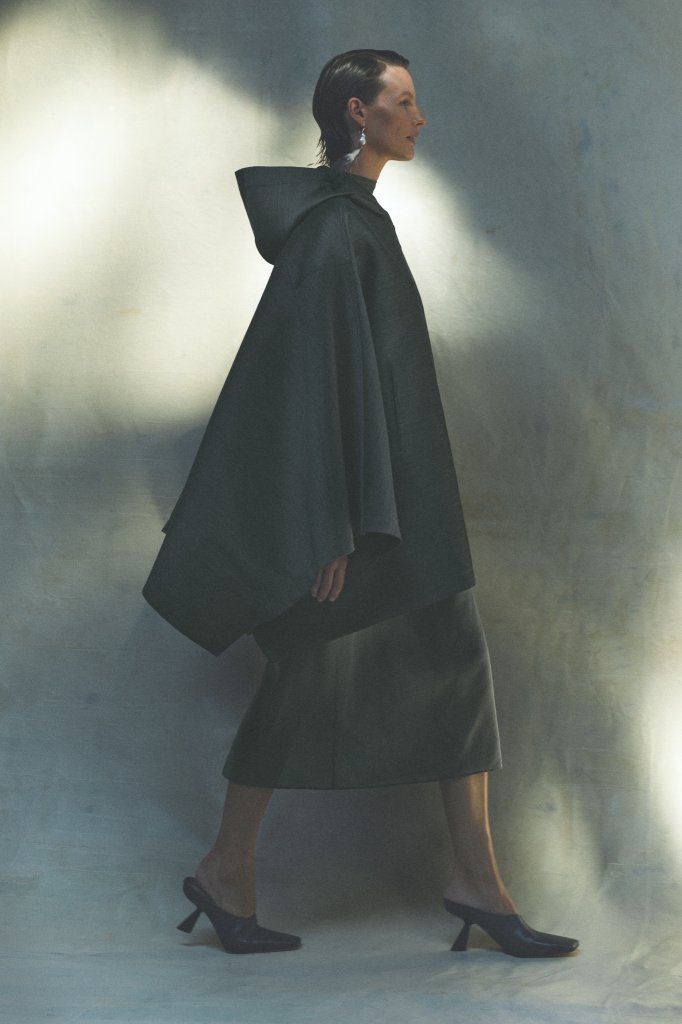  迦达 Giada 意大利 Italy 米兰 Milan Lookbook 2025春夏 2025 S/S 女装 披肩/斗篷 Cape 女装