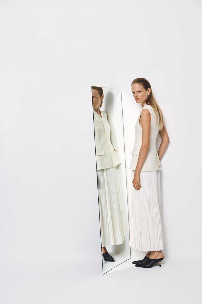 Simkhai 2025早春度假系列Lookbook