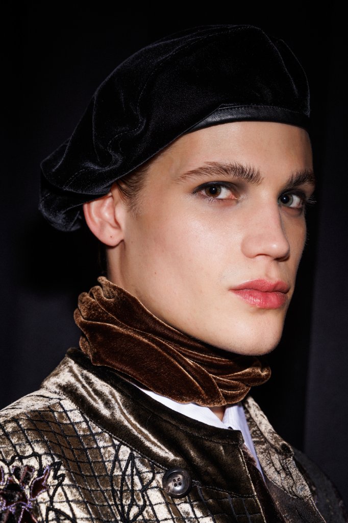 安普里奥·阿玛尼 Emporio Armani 2025/26秋冬男装秀(后台妆容) - Milan Fall 2025