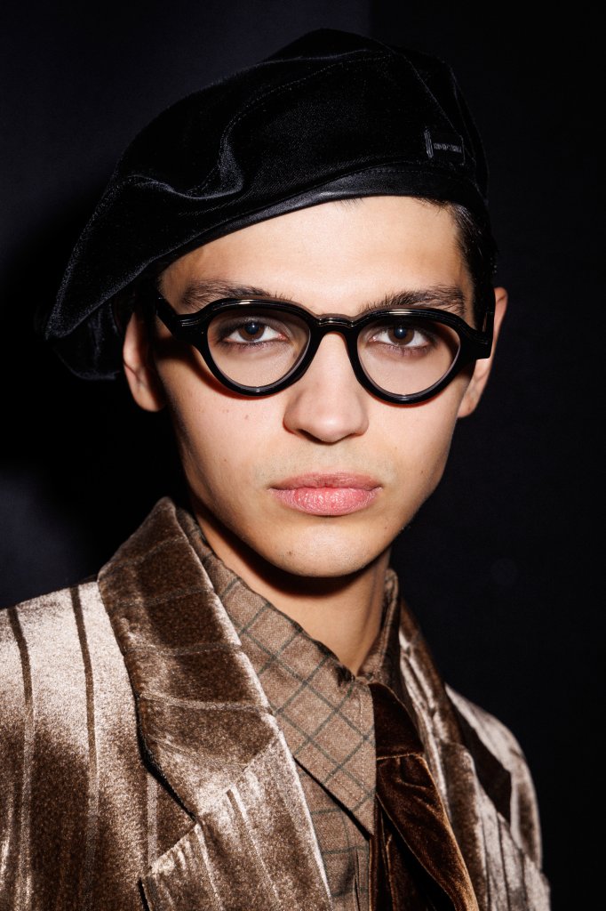 安普里奥·阿玛尼 Emporio Armani 2025/26秋冬男装秀(后台妆容) - Milan Fall 2025