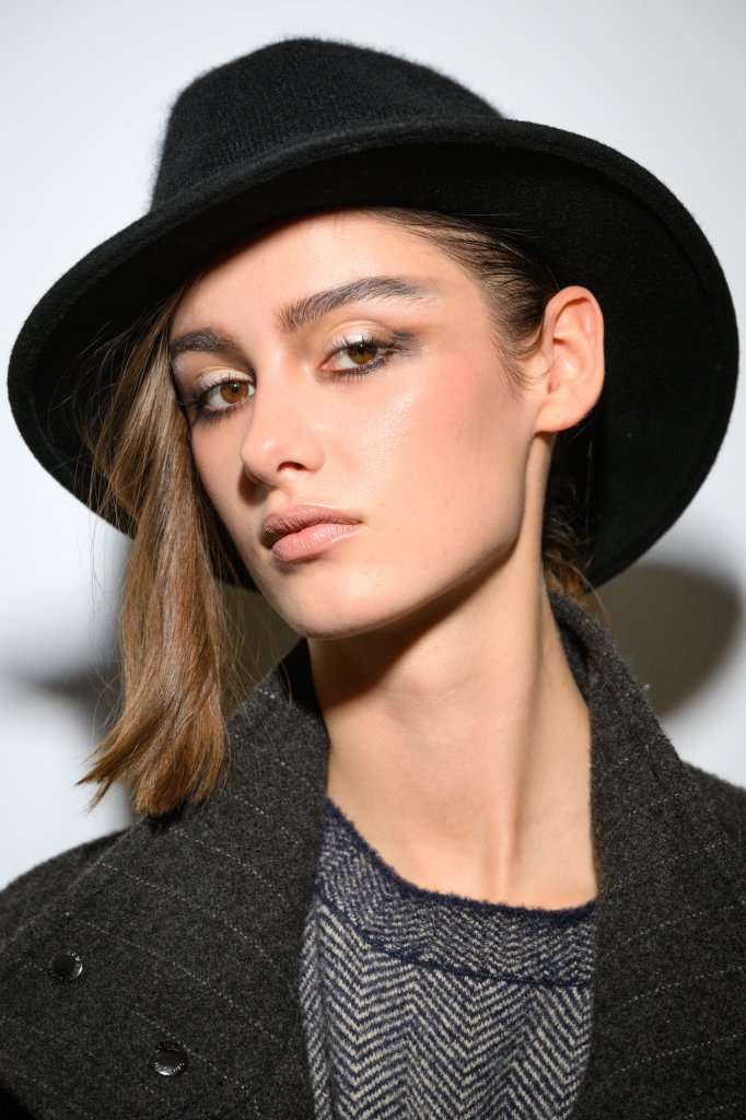 乔治·阿玛尼 Giorgio Armani 2025/26秋冬男装秀(后台妆容) - Milan Fall 2025