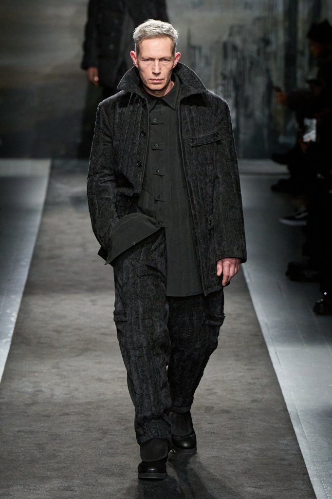 山本耀司 Yohji Yamamoto 2025/26秋冬男装秀 - Paris Fall 2025