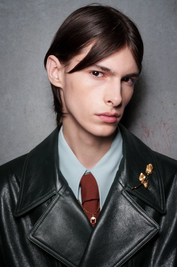 Amiri 2025/26秋冬男装秀(后台妆容) - Paris Fall 2025