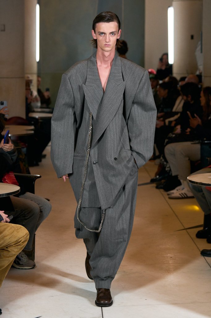 Hed Mayner 2025/26秋冬男装秀 - Paris Fall 2025