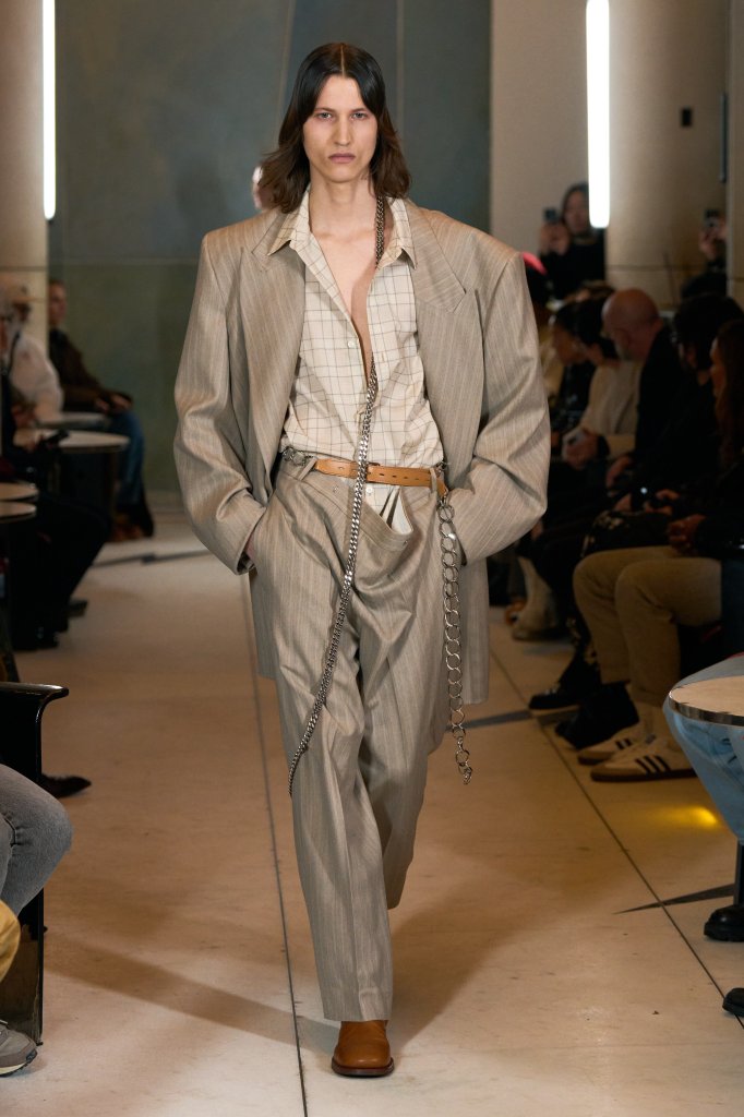 Hed Mayner 2025/26秋冬男装秀 - Paris Fall 2025