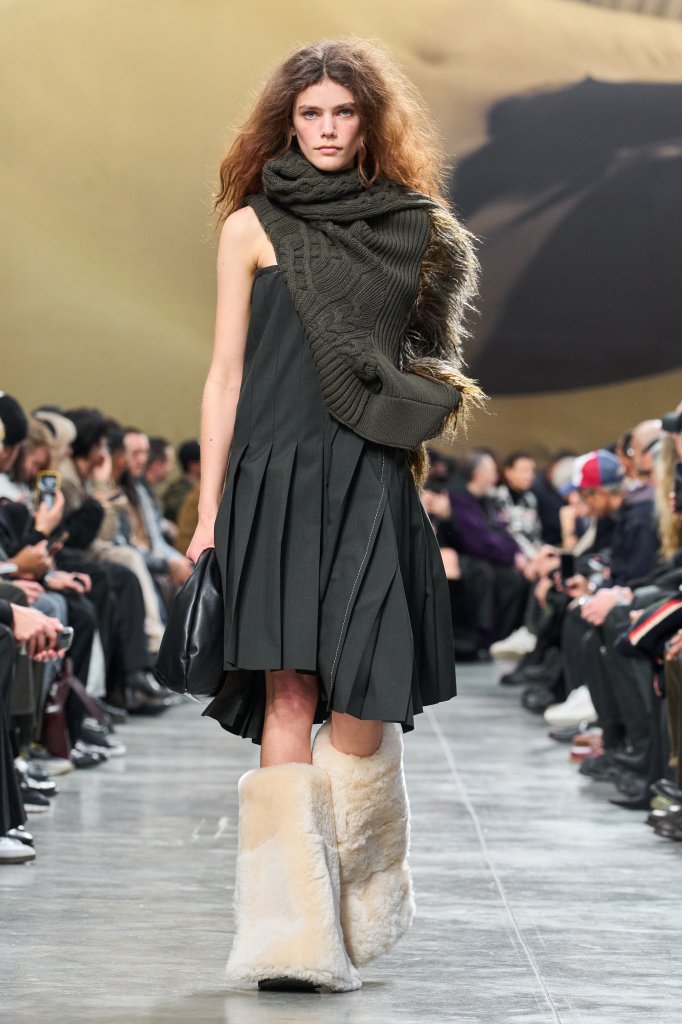 Sacai 2025/26秋冬男装秀 - Paris Fall 2025