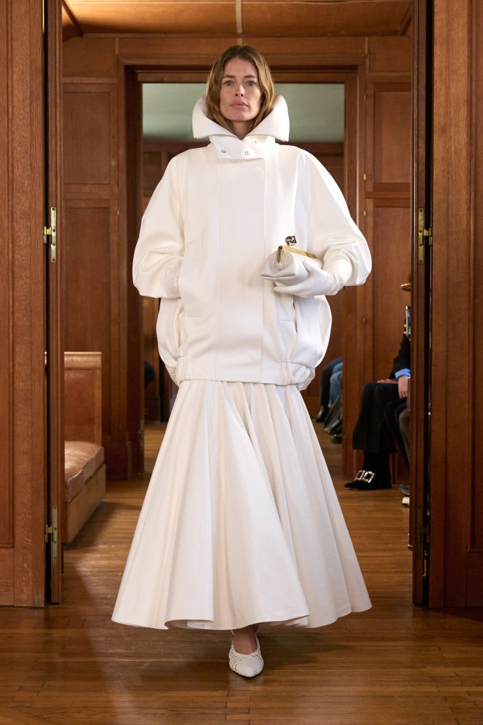 Jacquemus 2025春夏高级成衣秀 - Paris Spring 2025