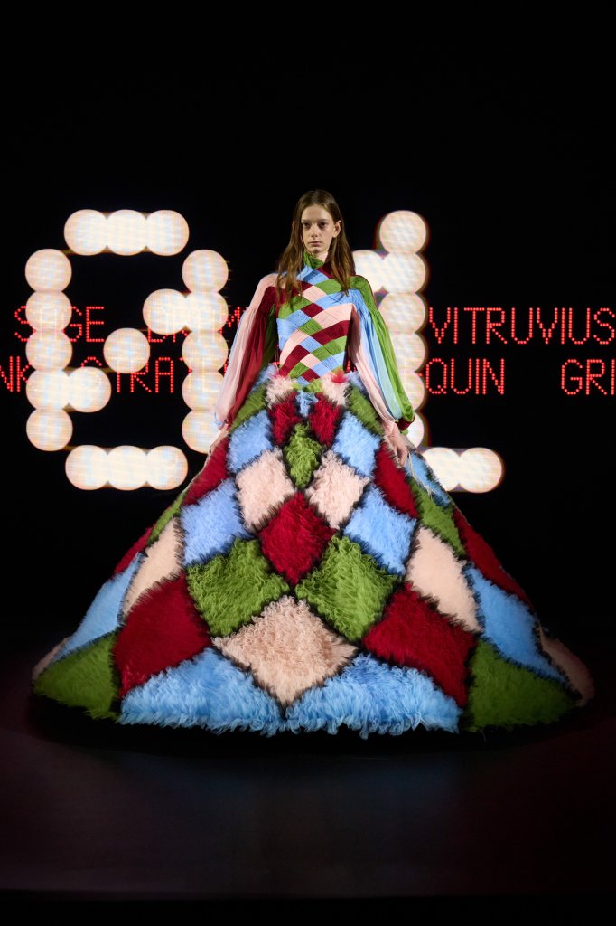 华伦天奴 Valentino 2025春夏高级定制秀 - Couture Spring 2025