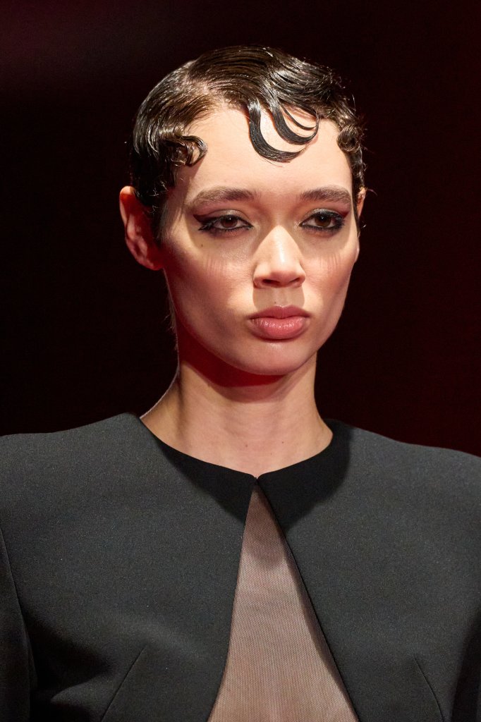 克里斯蒂安·西里亚诺 Christian Siriano 2025/26秋冬高级成衣秀(细节) - New York Fall 2025