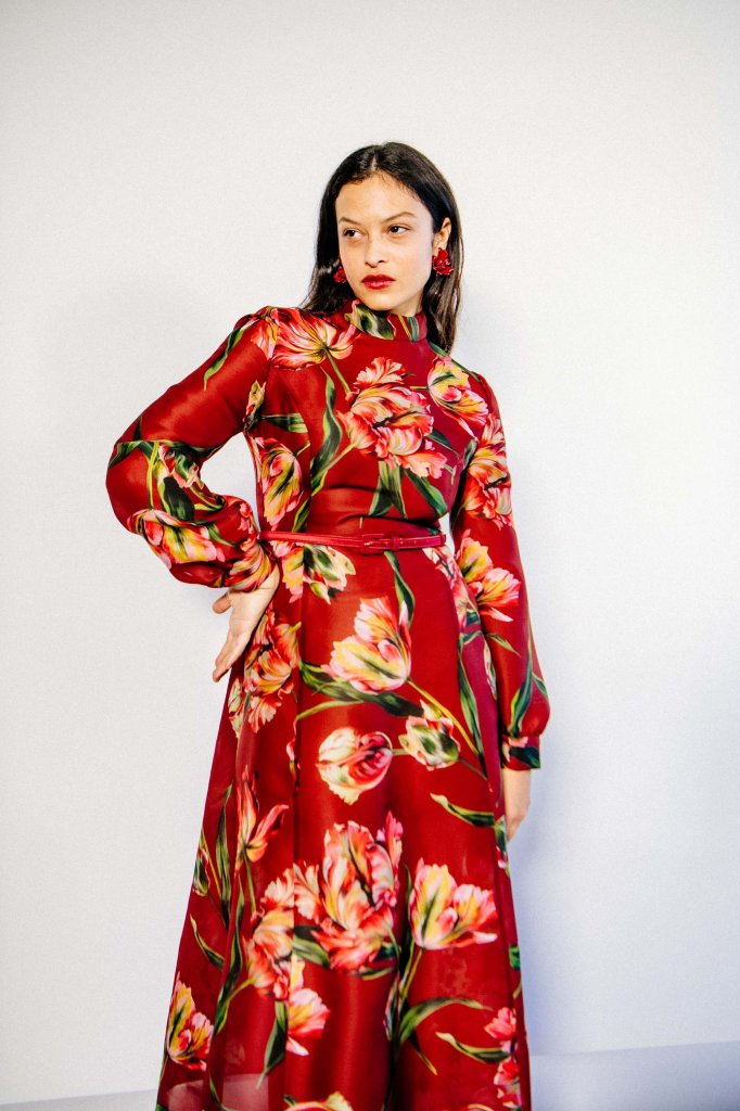 卡罗琳娜·海莱娜 Carolina Herrera 2025/26秋冬高级成衣秀(后台妆容) - New York Fall 2025