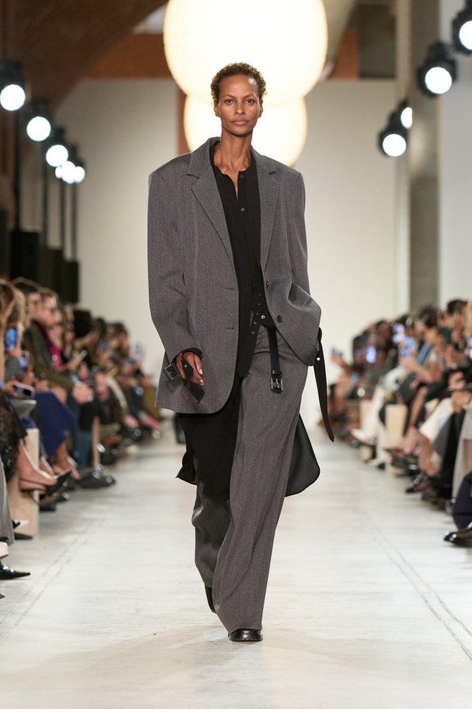 迈克高仕 Michael Kors Collection 2025/26秋冬高级成衣秀 - New York Fall 2025