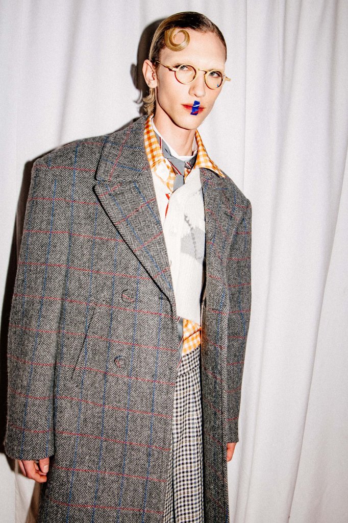 桑姆·布郎尼 Thom Browne 2025/26秋冬高级成衣秀(后台妆容) - New York Fall 2025