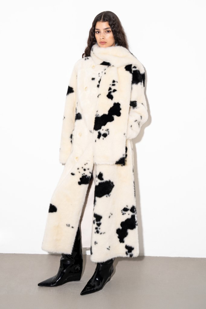 Stand Studio 2025/26秋冬高级成衣Lookbook