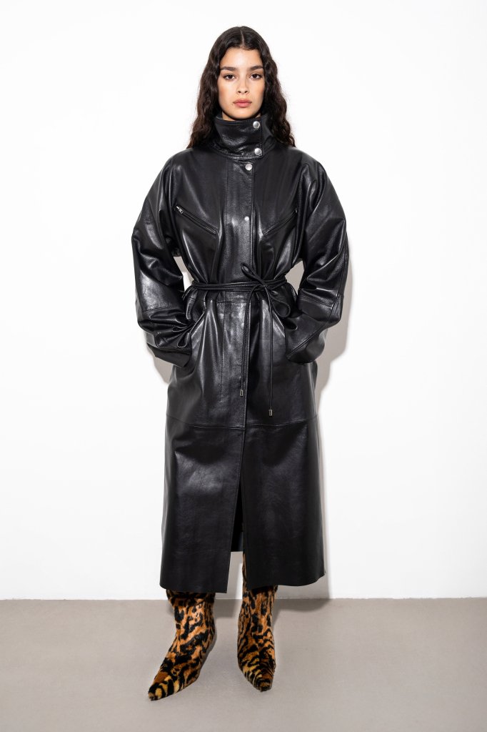 Stand Studio 2025/26秋冬高级成衣Lookbook