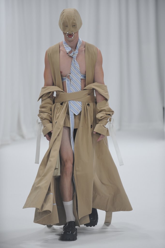 London College of Fashion 2025/26秋冬作品秀 - London Fall 2025