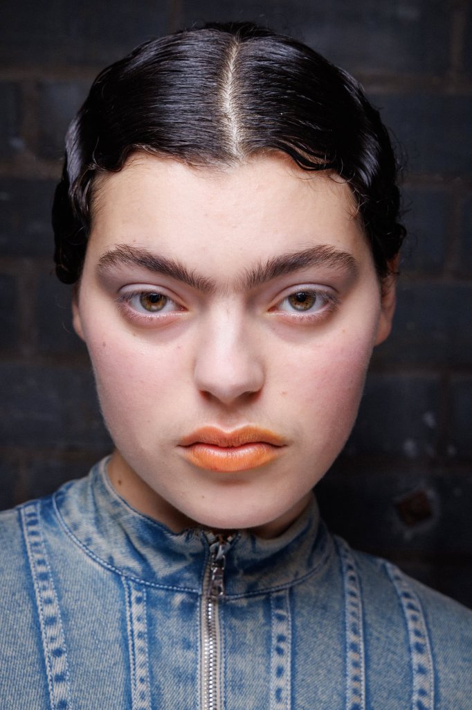 Sinéad O'Dwyer 2025/26秋冬高级成衣秀(后台妆容) - London Fall 2025