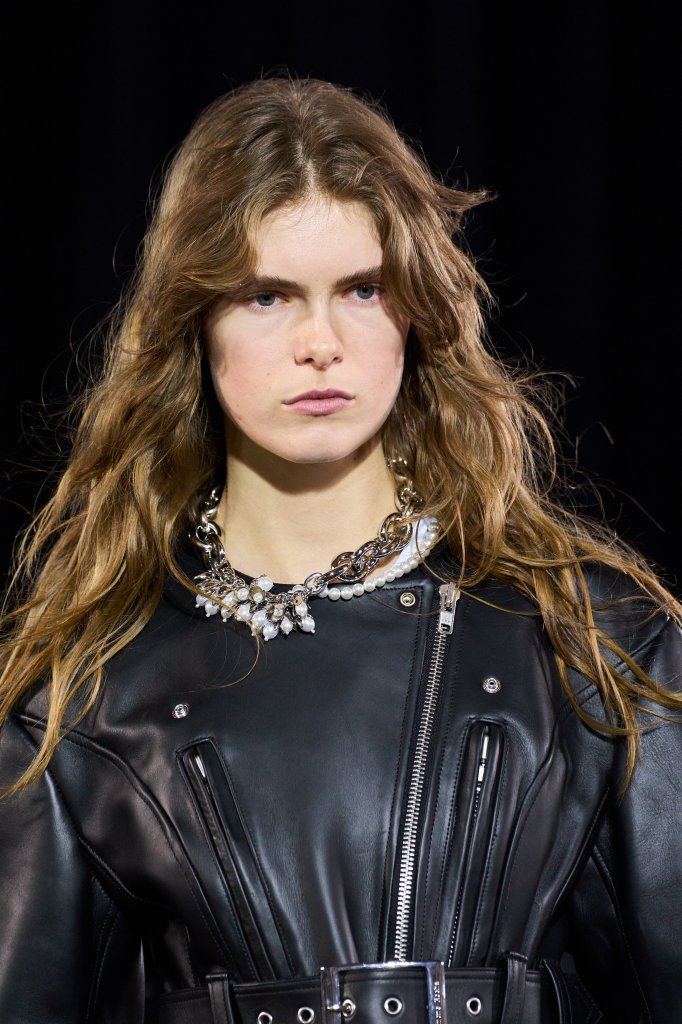 西蒙娜·罗莎 Simone Rocha 2025/26秋冬高级成衣秀(细节) - London Fall 2025