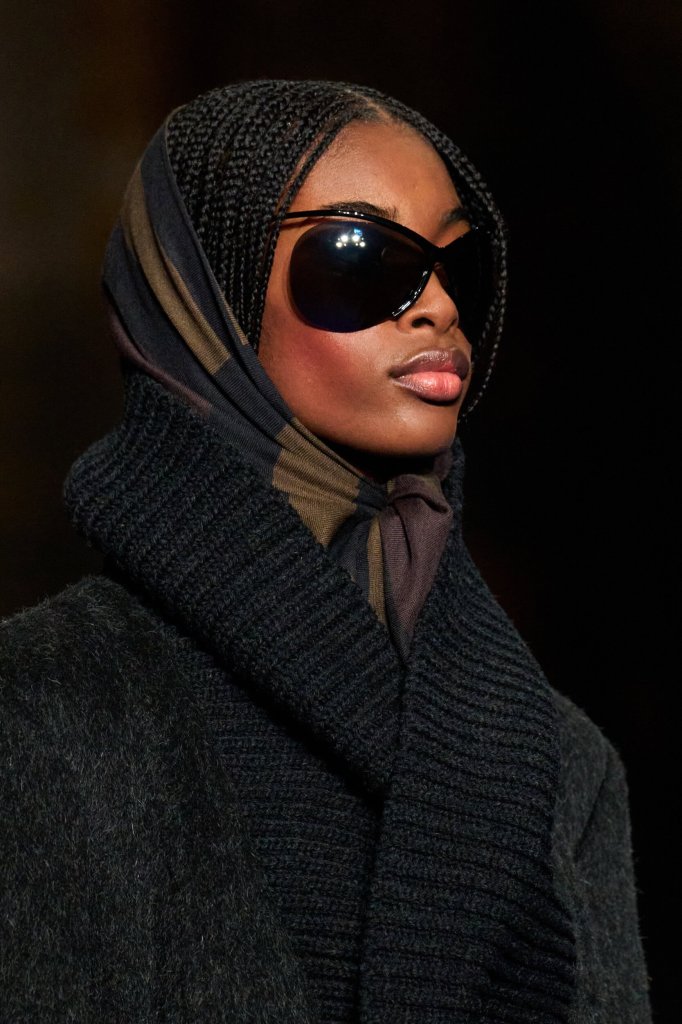 巴宝莉 Burberry 2025/26秋冬高级成衣秀(细节) - London Fall 2025