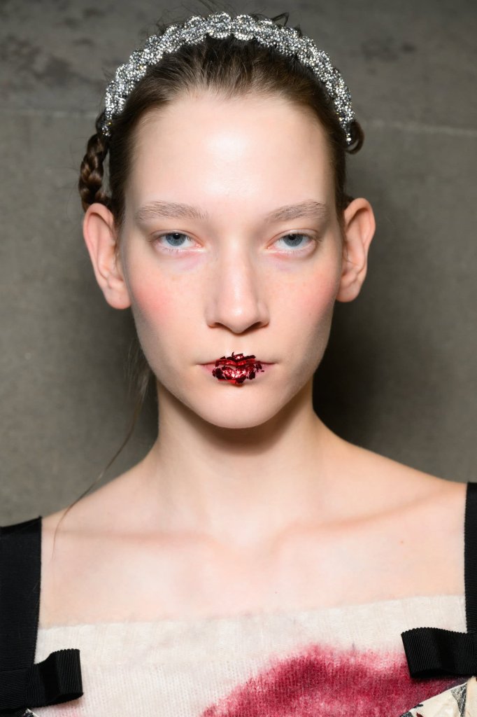 安东尼奥·马拉斯 Antonio Marras 2025/26秋冬高级成衣秀(后台妆容) - Milan Fall 2025
