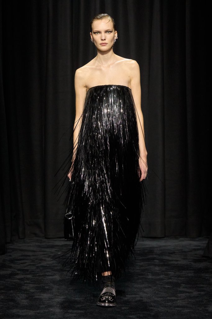 吉尔·桑德 Jil Sander 2025/26秋冬高级成衣秀 - Milan Fall 2025