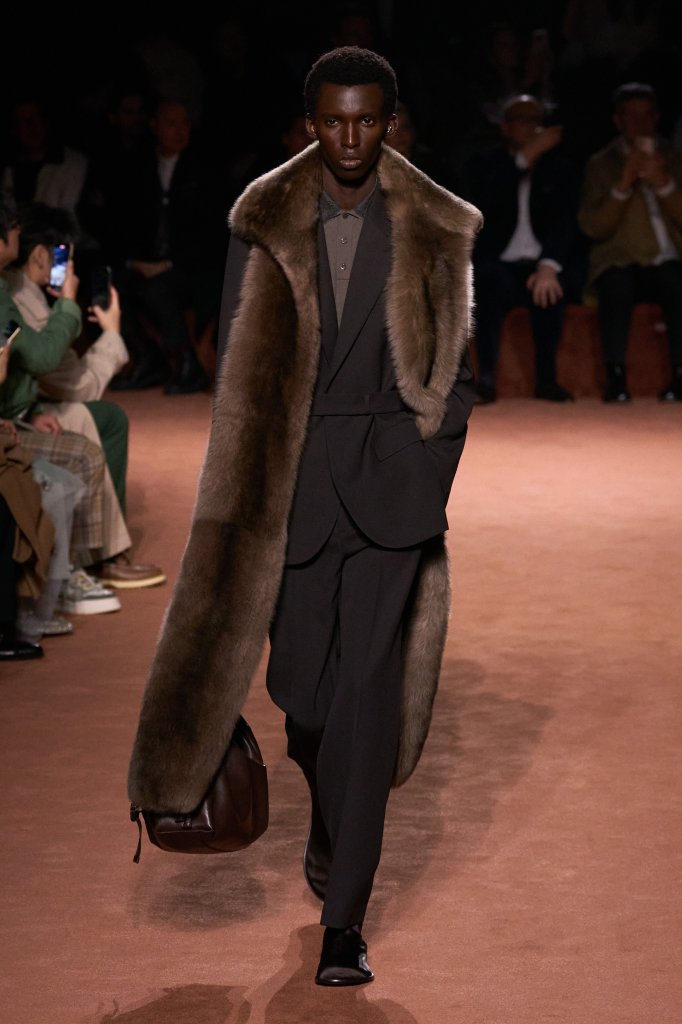 芬迪 Fendi 2025/26秋冬高级成衣秀 - Milan Fall 2025