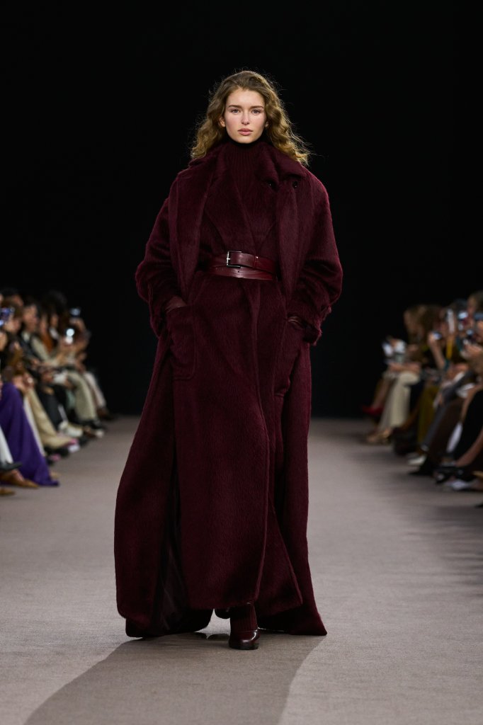 麦丝玛拉 Max Mara 2025/26秋冬高级成衣秀 - Milan Fall 2025