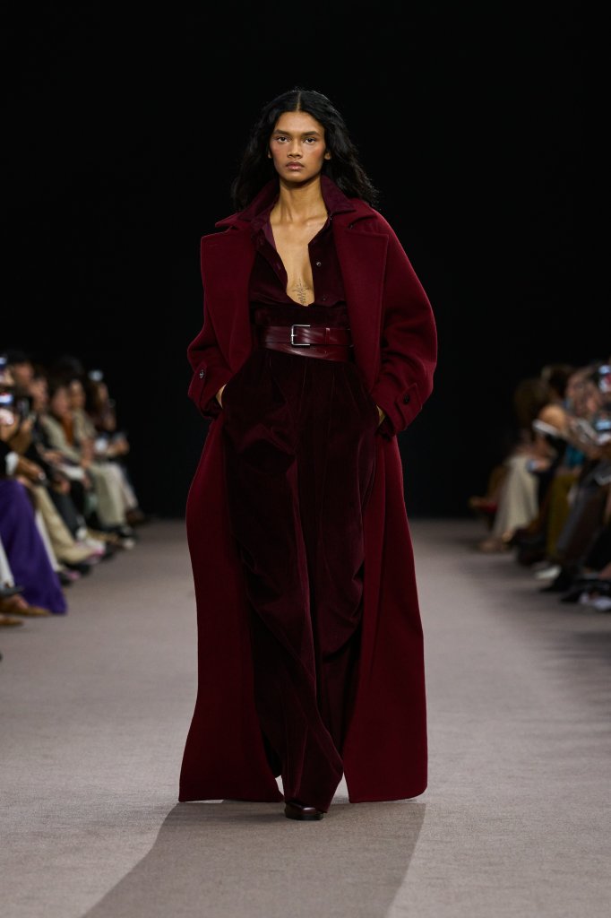 麦丝玛拉 Max Mara 2025/26秋冬高级成衣秀 - Milan Fall 2025