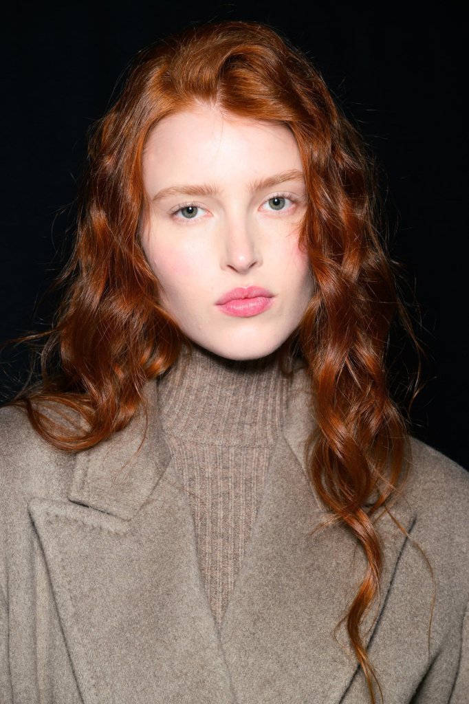 麦丝玛拉 Max Mara 2025/26秋冬高级成衣秀(后台妆容) - Milan Fall 2025