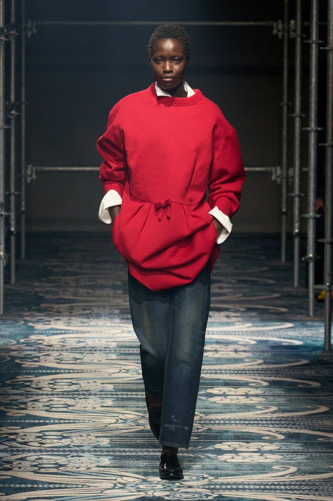 普拉达 Prada 2025/26秋冬高级成衣秀 - Milan Fall 2025