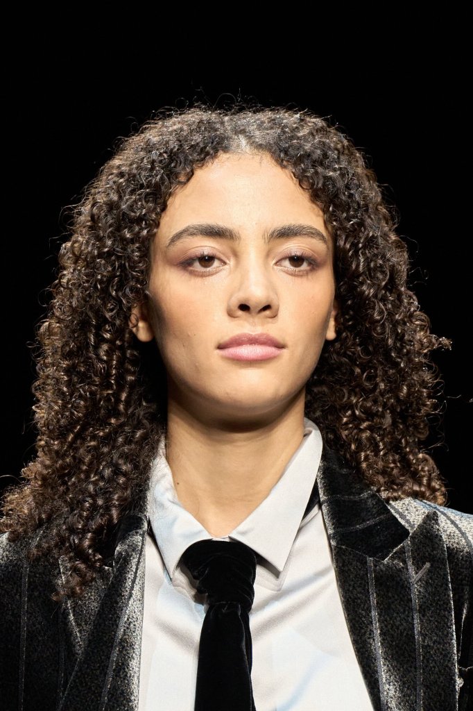 安普里奥·阿玛尼 Emporio Armani 2025/26秋冬高级成衣秀(细节) - Milan Fall 2025