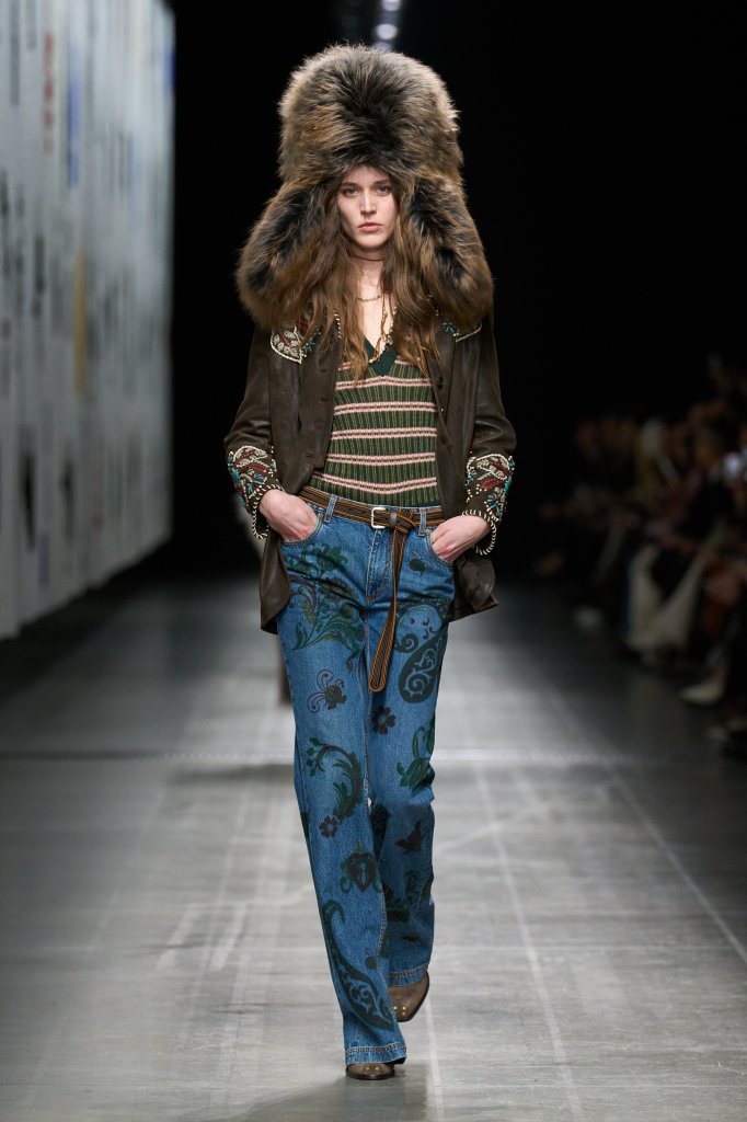 艾绰 Etro 2025/26秋冬高级成衣秀 - Milan Fall 2025