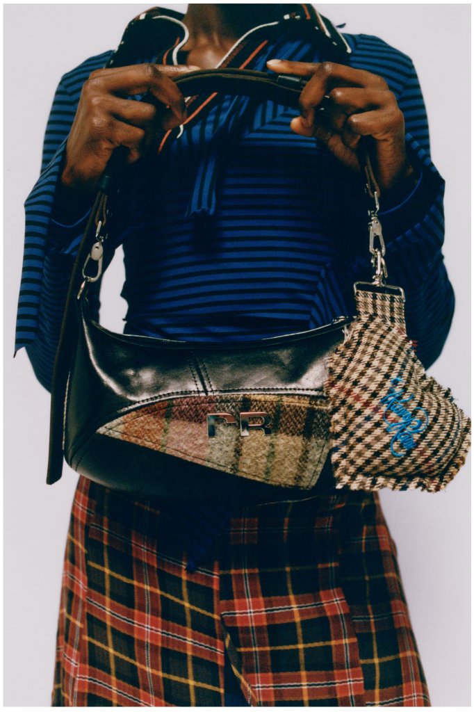 Rave Review 2025/26秋冬高级成衣Lookbook