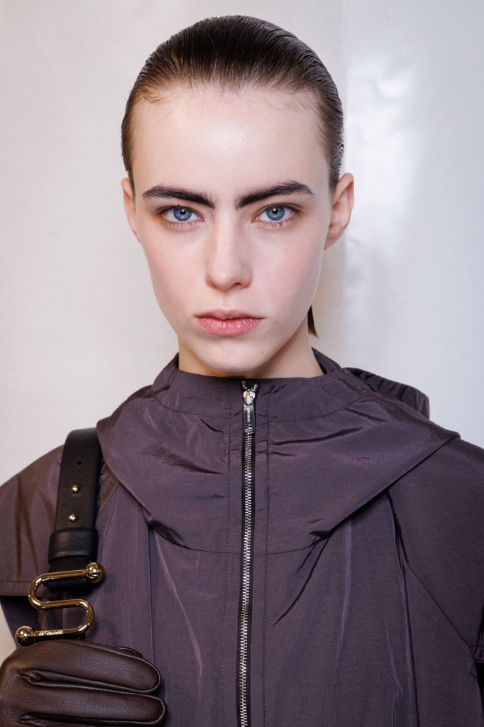 斯宝麦斯 Sportmax 2025/26秋冬高级成衣秀(后台妆容) - Milan Fall 2025