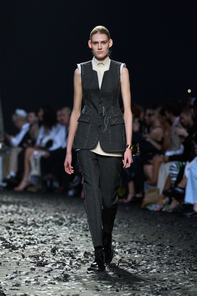 莫斯奇诺 Moschino 2025/26秋冬高级成衣秀 - Milan Fall 2025