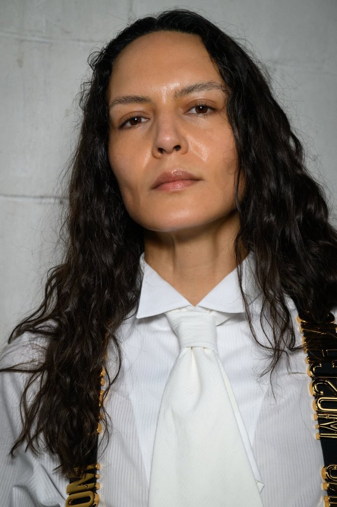 莫斯奇诺 Moschino 2025/26秋冬高级成衣秀(后台妆容) - Milan Fall 2025