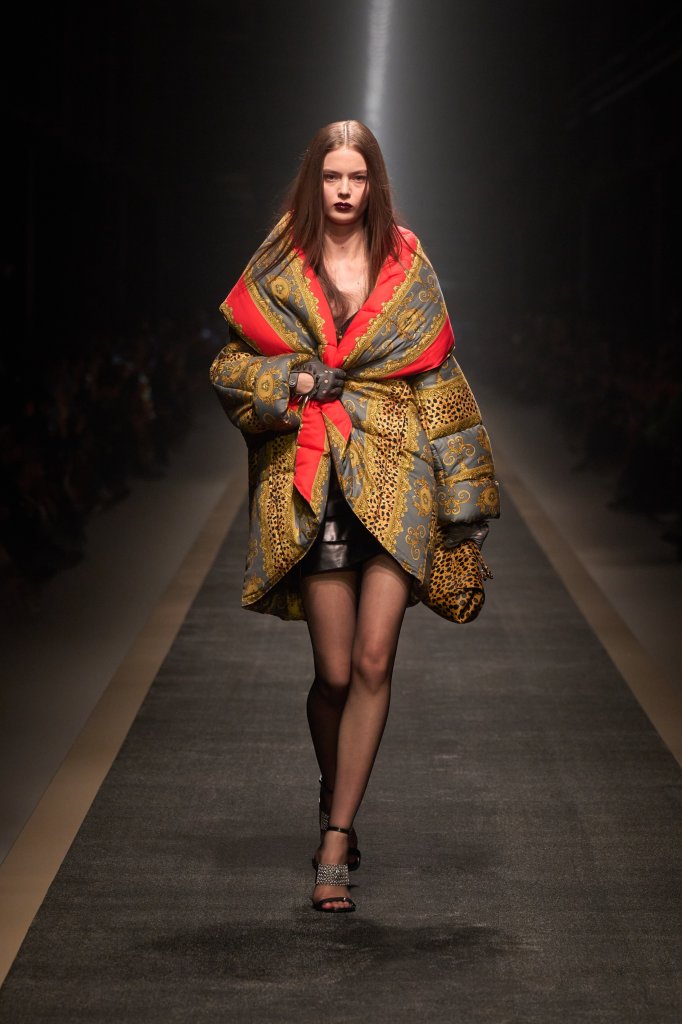 范思哲 Versace 2025/26秋冬高级成衣秀 - Milan Fall 2025
