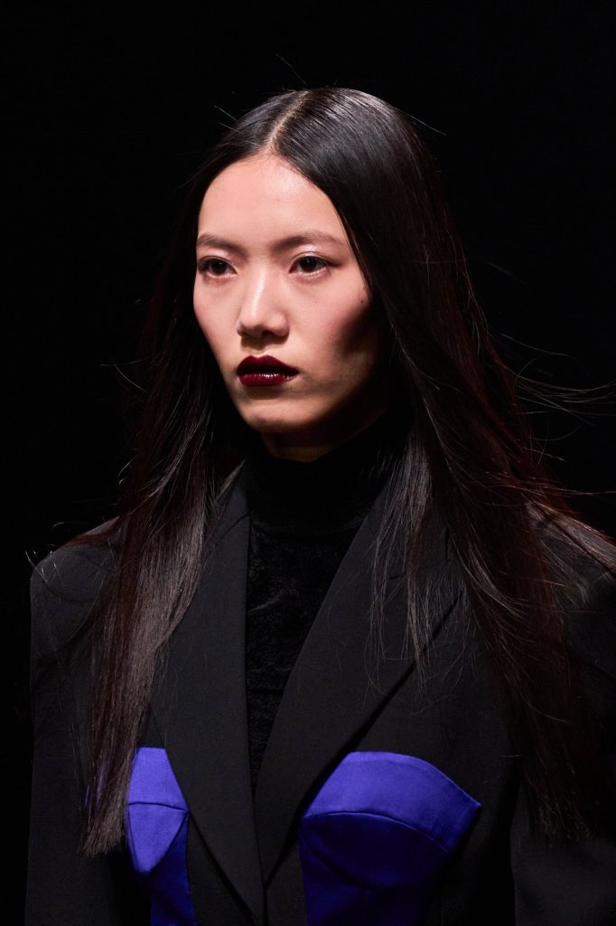 范思哲 Versace 2025/26秋冬高级成衣秀(细节) - Milan Fall 2025