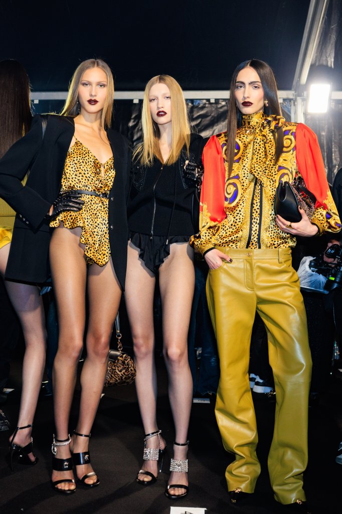 范思哲 Versace 2025/26秋冬高级成衣秀(后台妆容) - Milan Fall 2025