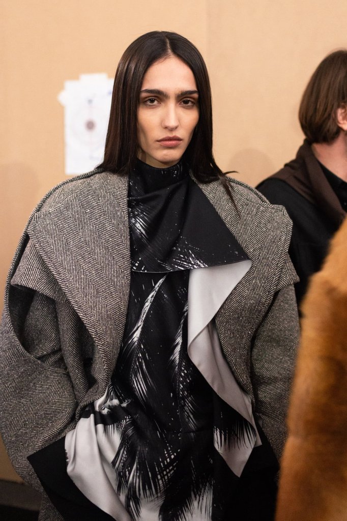 菲拉格慕 Salvatore Ferragamo 2025/26秋冬高级成衣秀(后台妆容) - Milan Fall 2025
