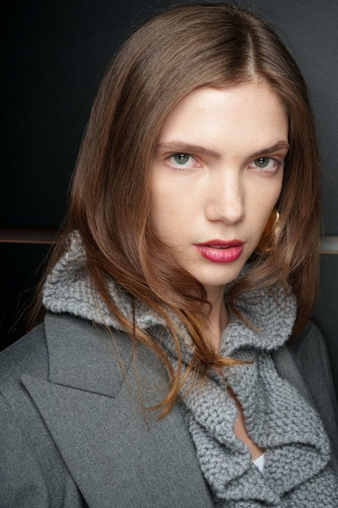 Luisa Spagnoli 2025/26秋冬高级成衣秀(后台妆容) - Milan Fall 2025