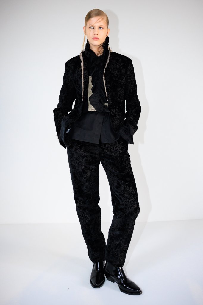 克里斯汀·迪奥 Christian Dior 2025/26秋冬高级成衣秀(后台妆容) - Paris Fall 2025