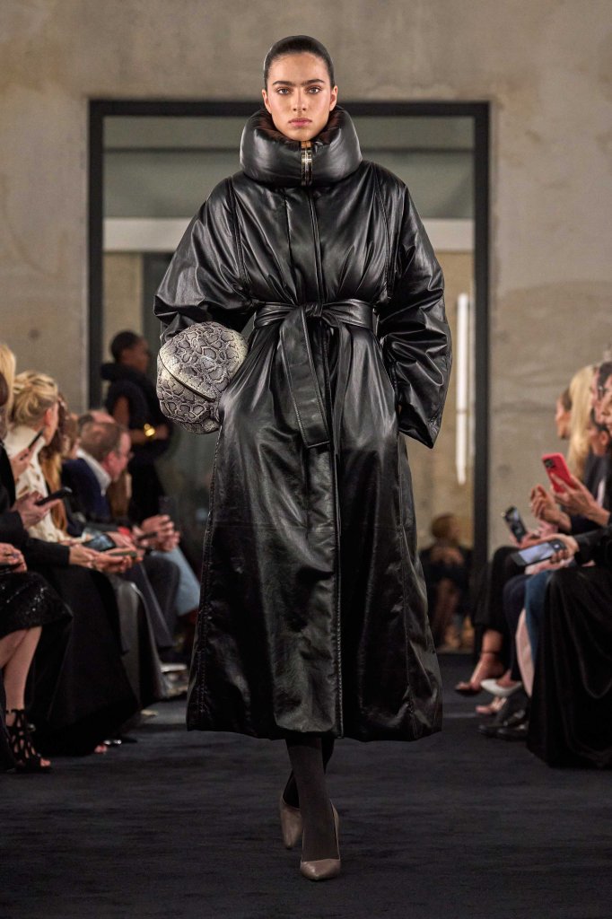 Alaïa 2025/26秋冬高级成衣秀 - Paris Fall 2025