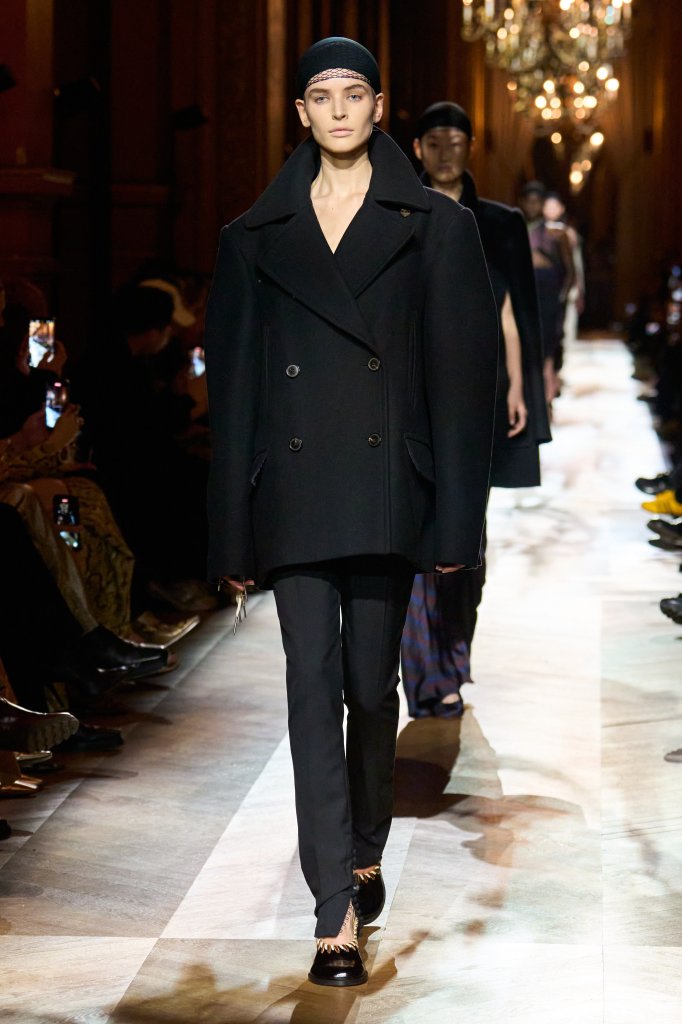 德赖斯·范诺顿 Dries Van Noten 2025/26秋冬高级成衣秀 - Paris Fall 2025